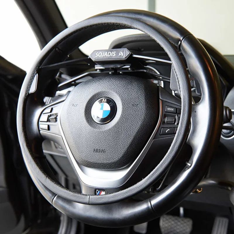 Accélérateur par cercle au volant